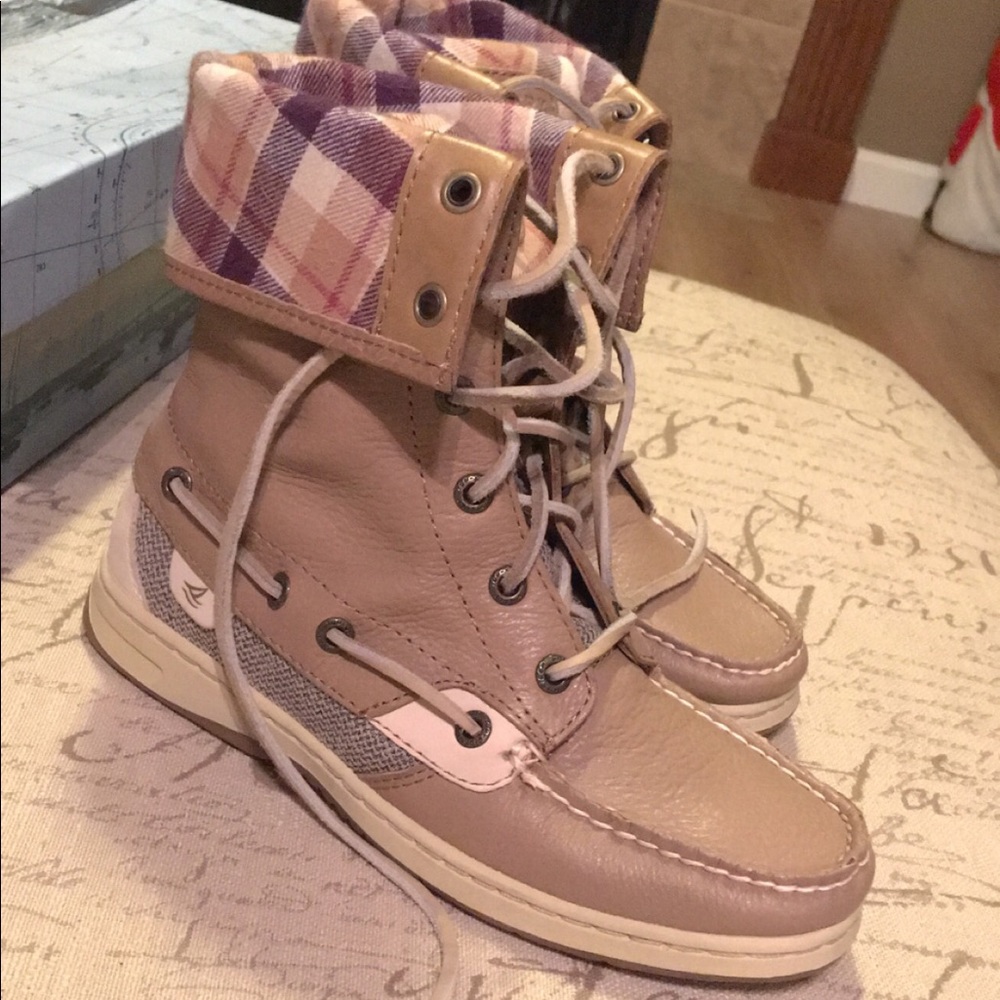 Sperry Lace Up Boots (Brand new, never worn)